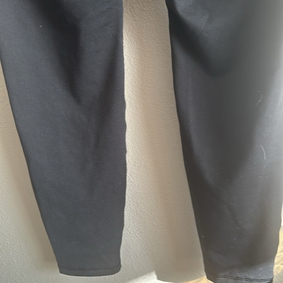 Old Navy elevate leggings - Picture 6 of 9